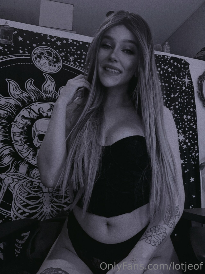 Photo by lotjeof published on October 12,2023 01:06:52 - BestThots