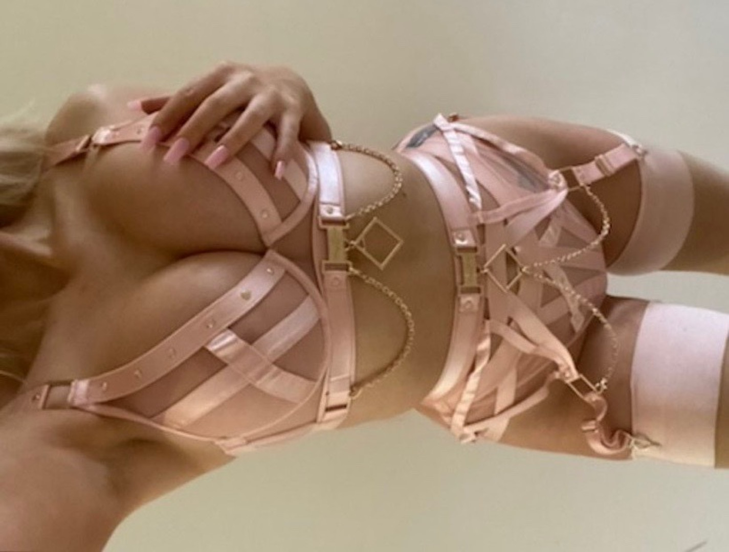 Photo by annawintersx published on October 14,2023 02:11:54 - BestThots