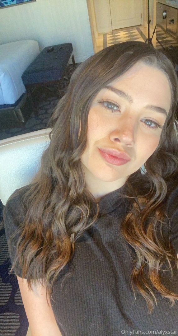 Photo by alyxstar published on August 8,2023 23:26:01 - BestThots