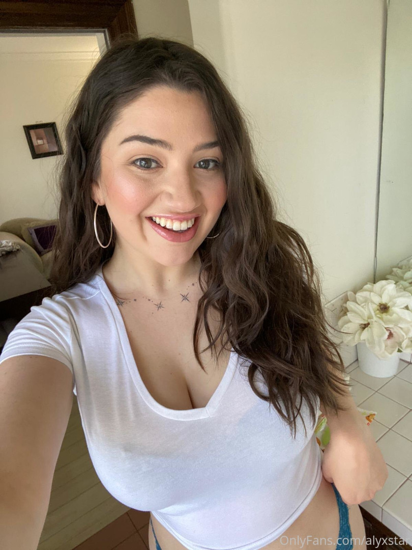 Photo by alyxstar published on August 8,2023 23:35:47 - BestThots