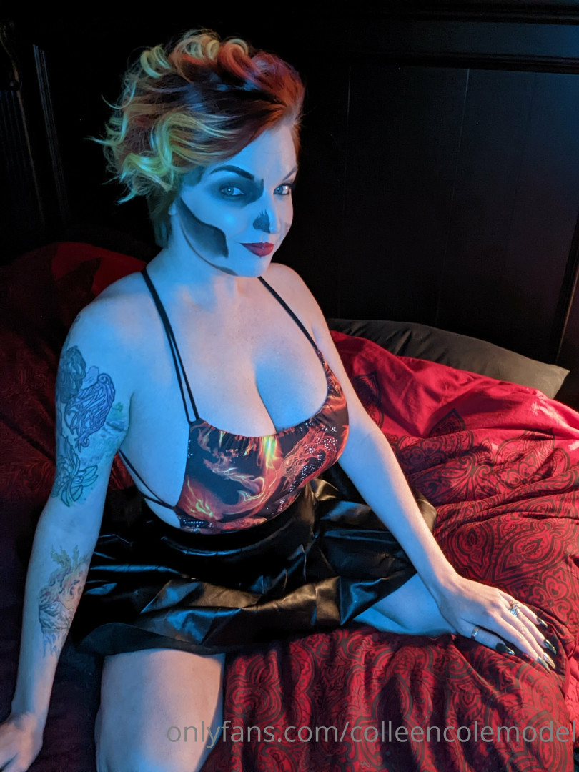 Photo by commandingcoquette published on May 28,2023 20:46:20 - BestThots