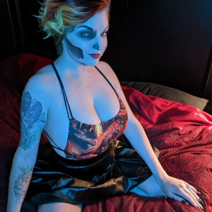 commandingcoquette #876498