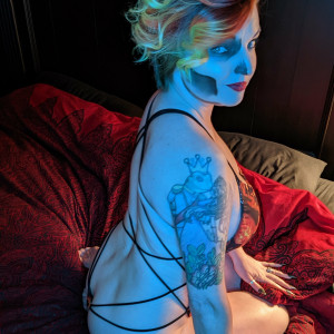 commandingcoquette #876511