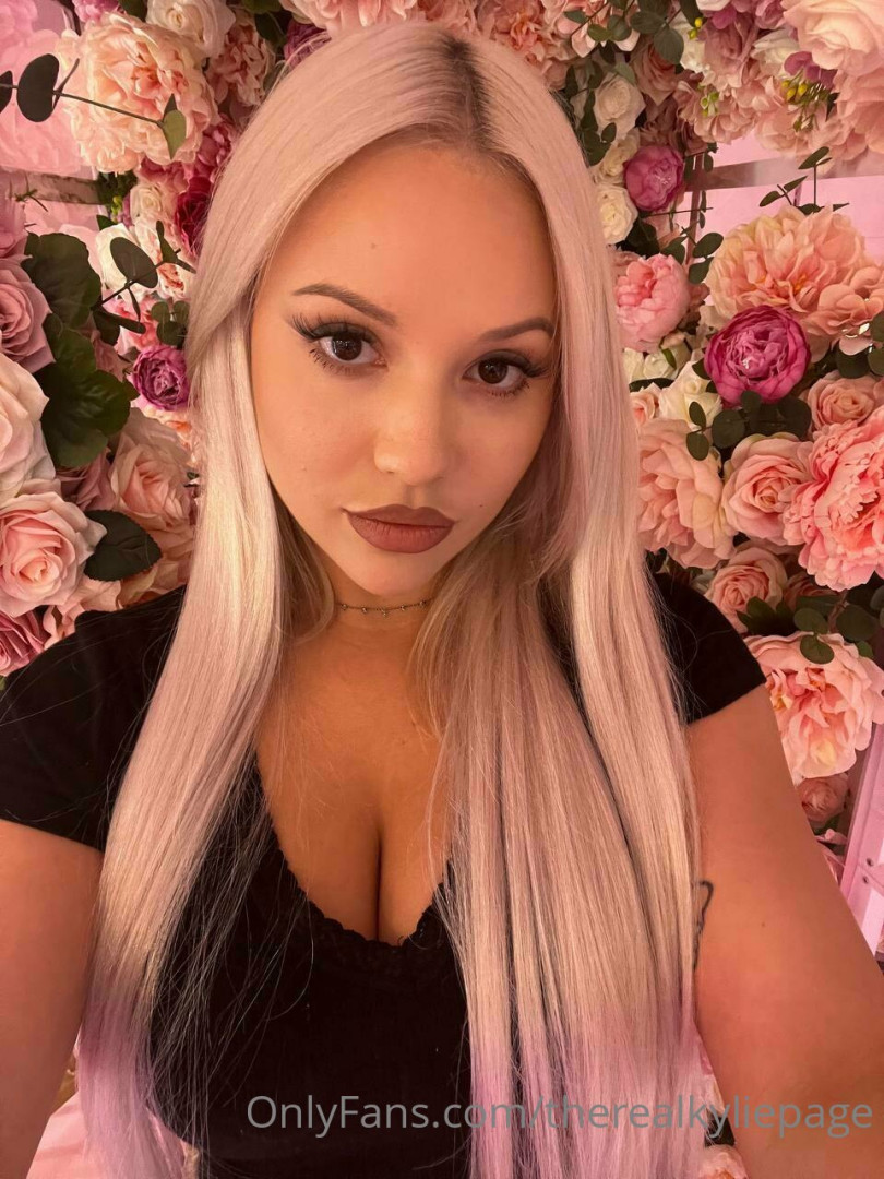 Photo by therealkyliepage published on August 2,2023 18:31:02 - BestThots