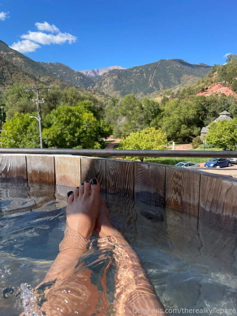 Photo by therealkyliepage published on August 2,2023 18:36:20 - BestThots