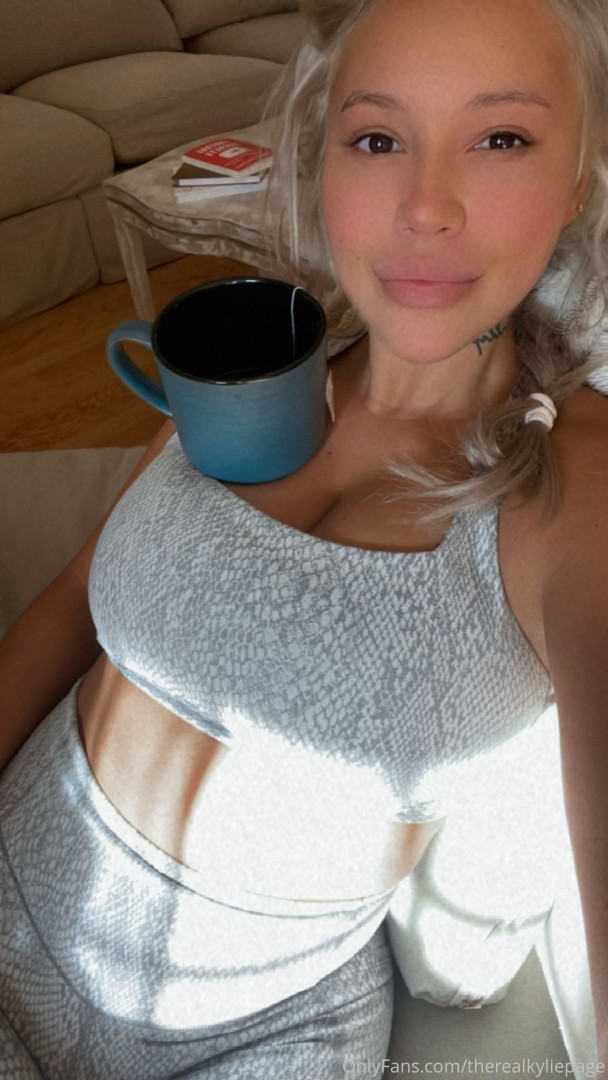 Photo by therealkyliepage published on August 2,2023 18:37:23 - BestThots