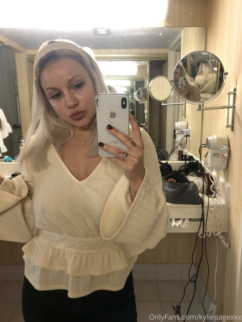 Photo by therealkyliepage published on August 2,2023 18:37:59 - BestThots