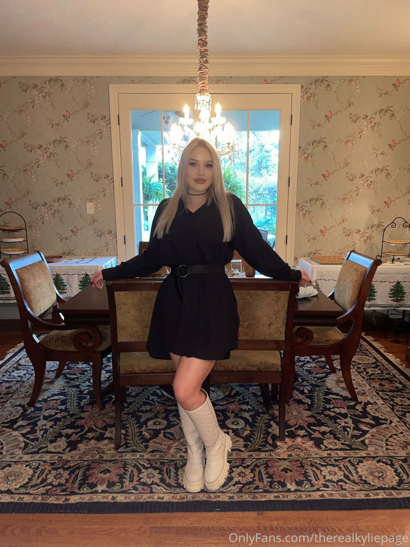 Photo by therealkyliepage published on August 2,2023 18:38:37 - BestThots