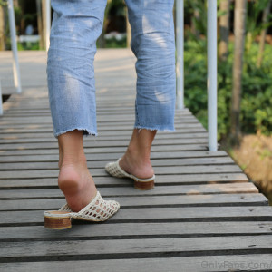 eurasian_feet #9340774