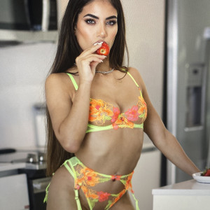 daniellavioti #1799437