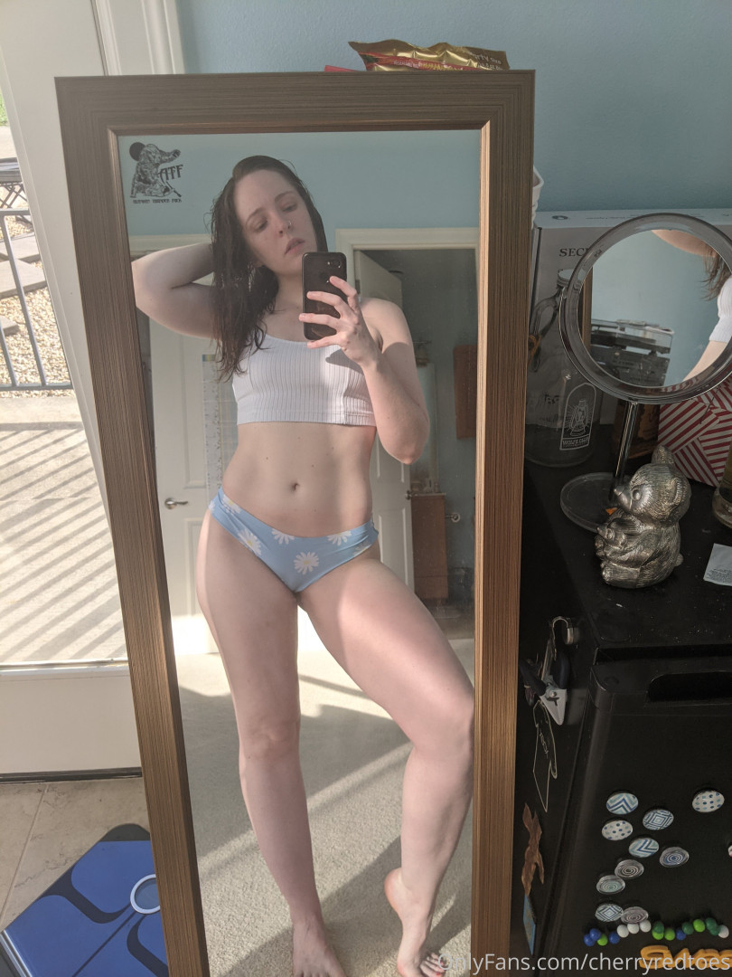 Photo by cherryredtoes published on January 11,2024 04:32:42 - BestThots
