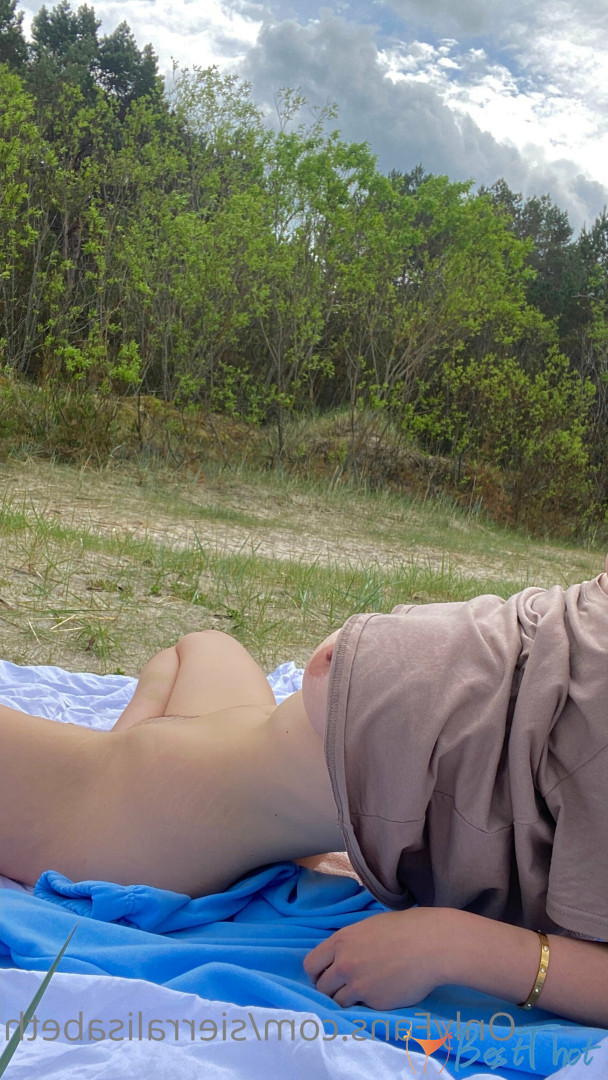 sierralisabeth #9409611