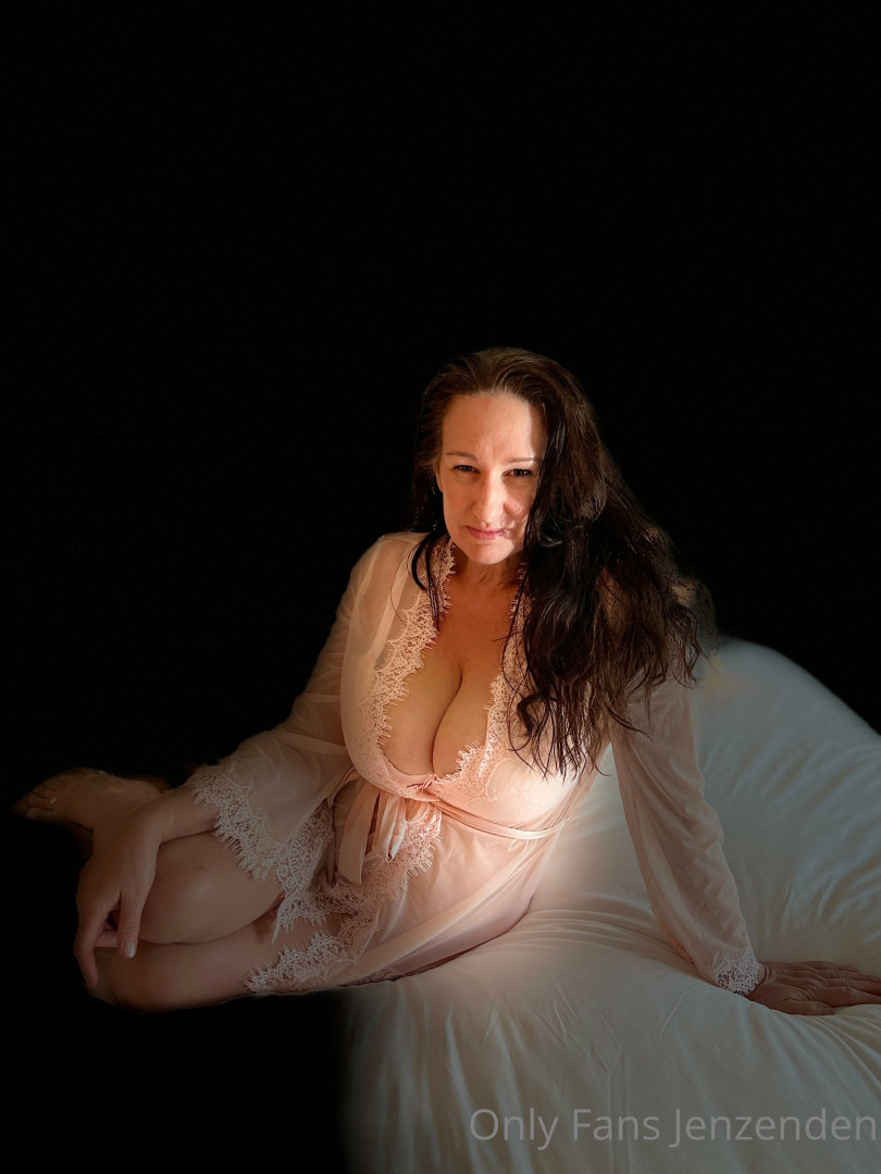 Photo by zendenjen69 published on May 15,2023 15:42:38 - BestThots