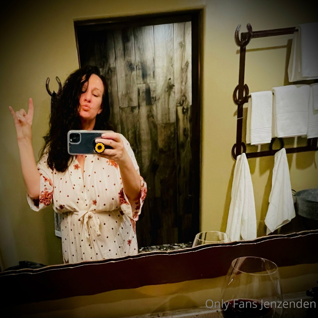 Photo by zendenjen69 published on May 15,2023 15:43:01 - BestThots