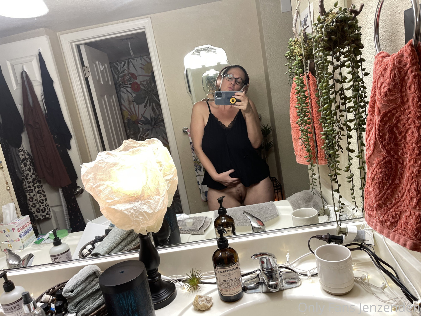 Photo by zendenjen69 published on May 15,2023 15:45:53 - BestThots