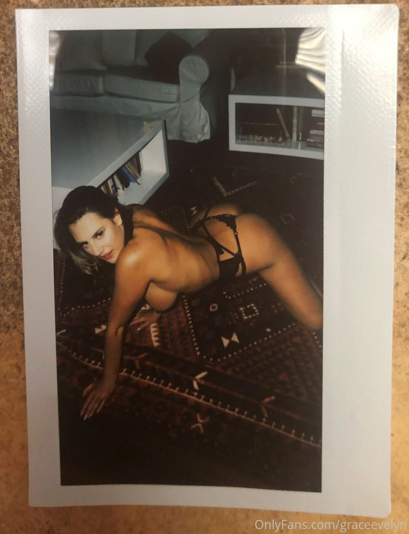 Photo by sophiagrace_ published on May 17,2023 18:52:50 - BestThots