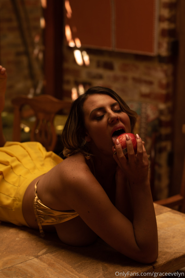 Photo by sophiagrace_ published on May 17,2023 18:52:58 - BestThots