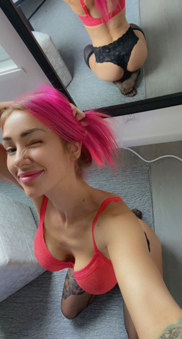 Photo by xsofiasunshine published on October 17,2023 00:12:01 - BestThots