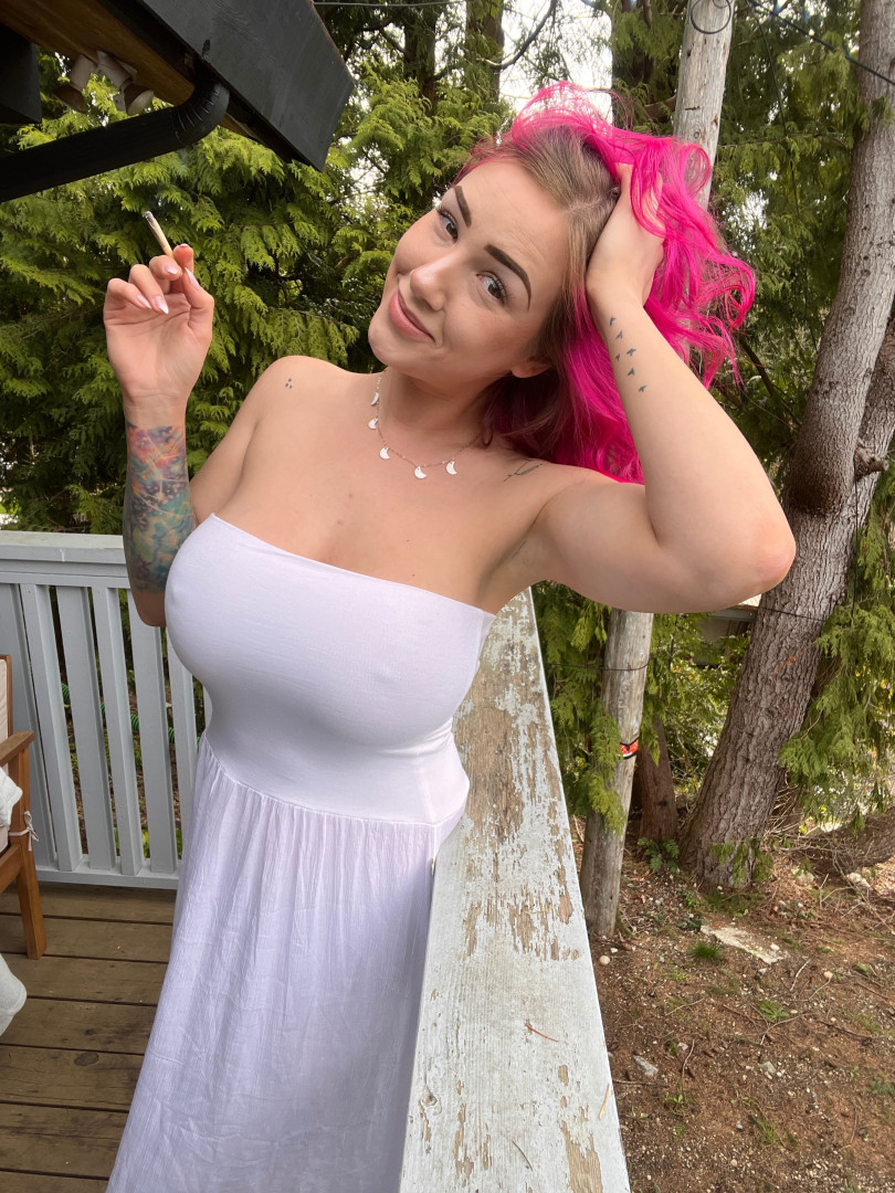 Photo by xsofiasunshine published on October 17,2023 00:15:58 - BestThots