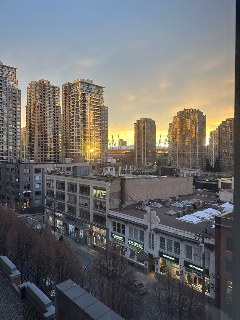 Photo by xsofiasunshine published on October 17,2023 00:17:06 - BestThots