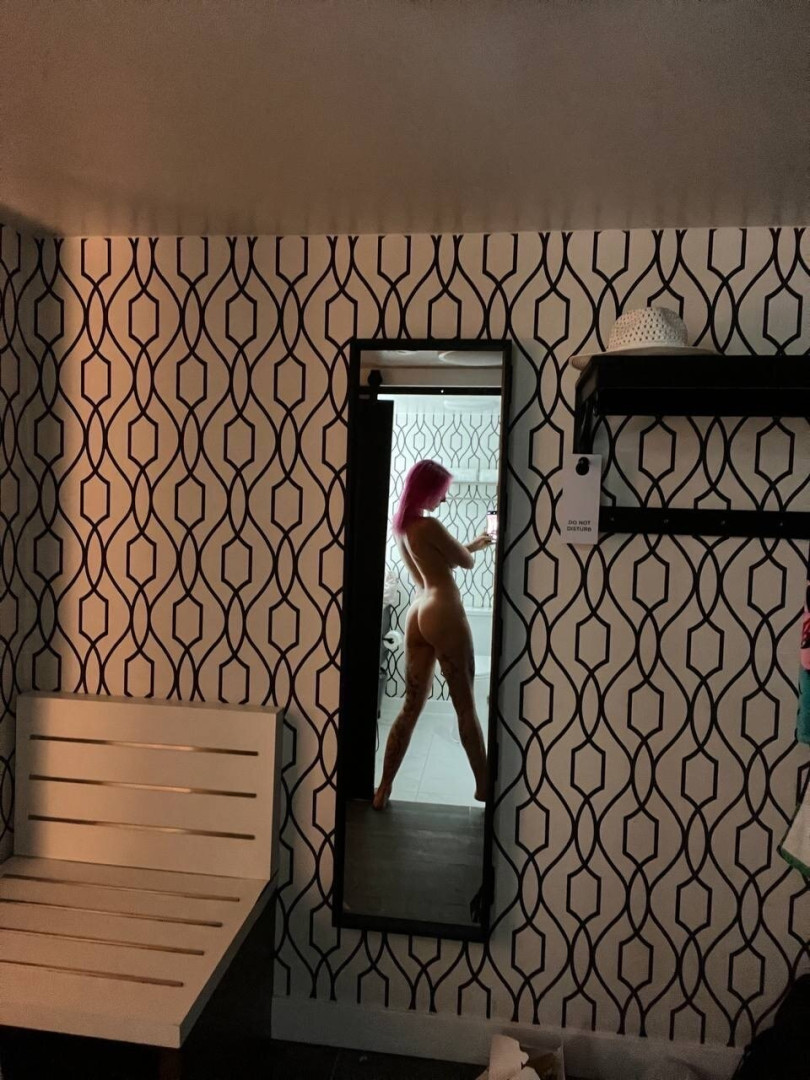 Photo by xsofiasunshine published on October 17,2023 00:18:34 - BestThots