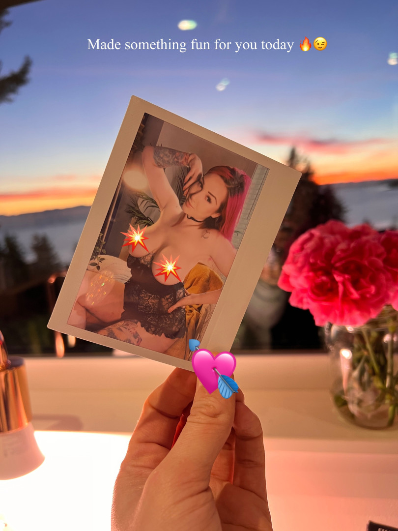 Photo by xsofiasunshine published on October 17,2023 00:57:25 - BestThots