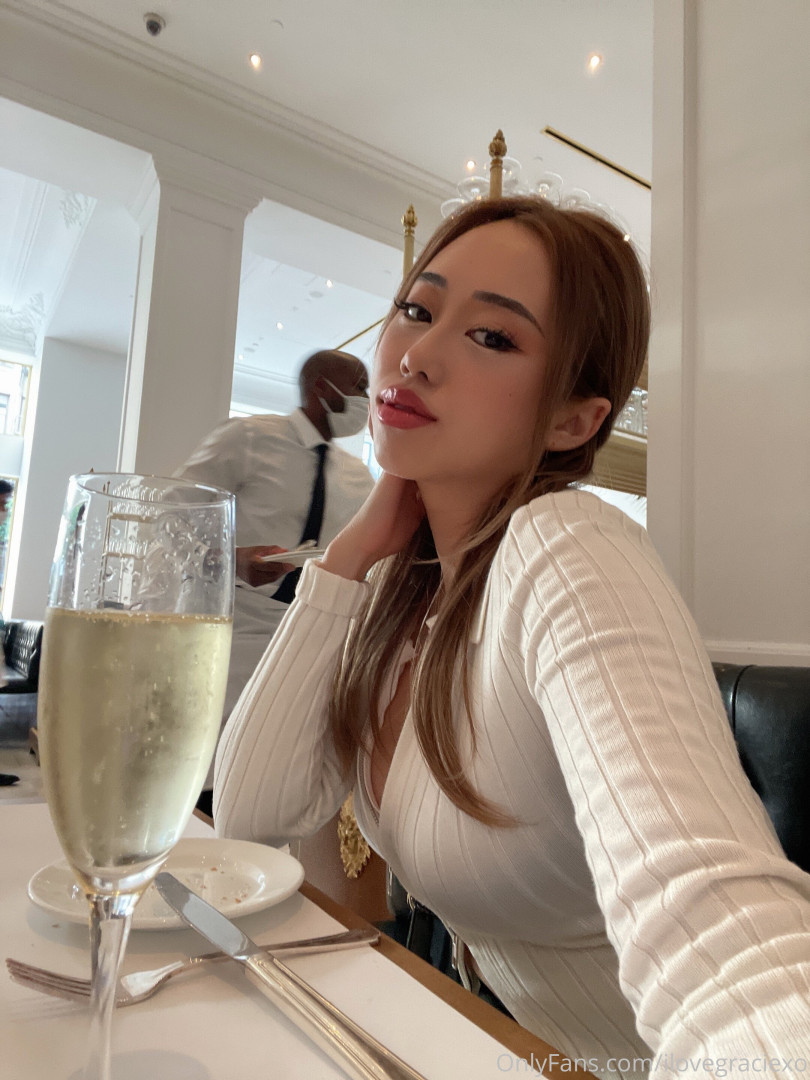 Photo by ilovegraciexo published on October 16,2023 21:26:06 - BestThots