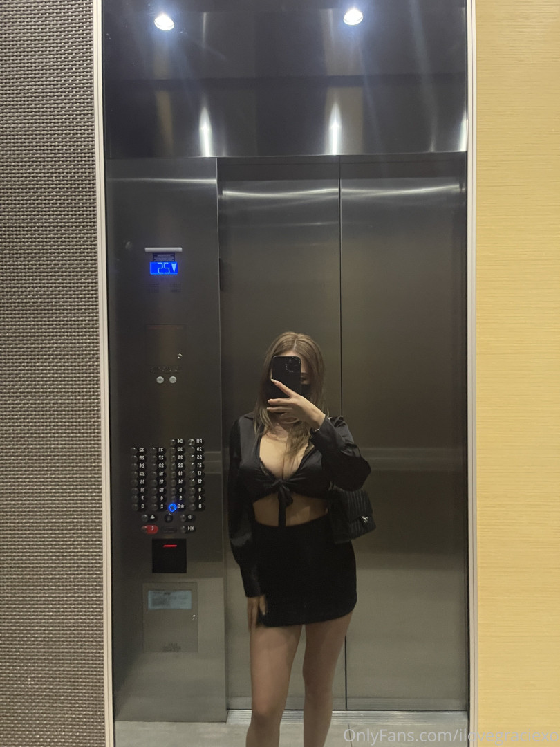 Photo by ilovegraciexo published on October 16,2023 21:33:36 - BestThots