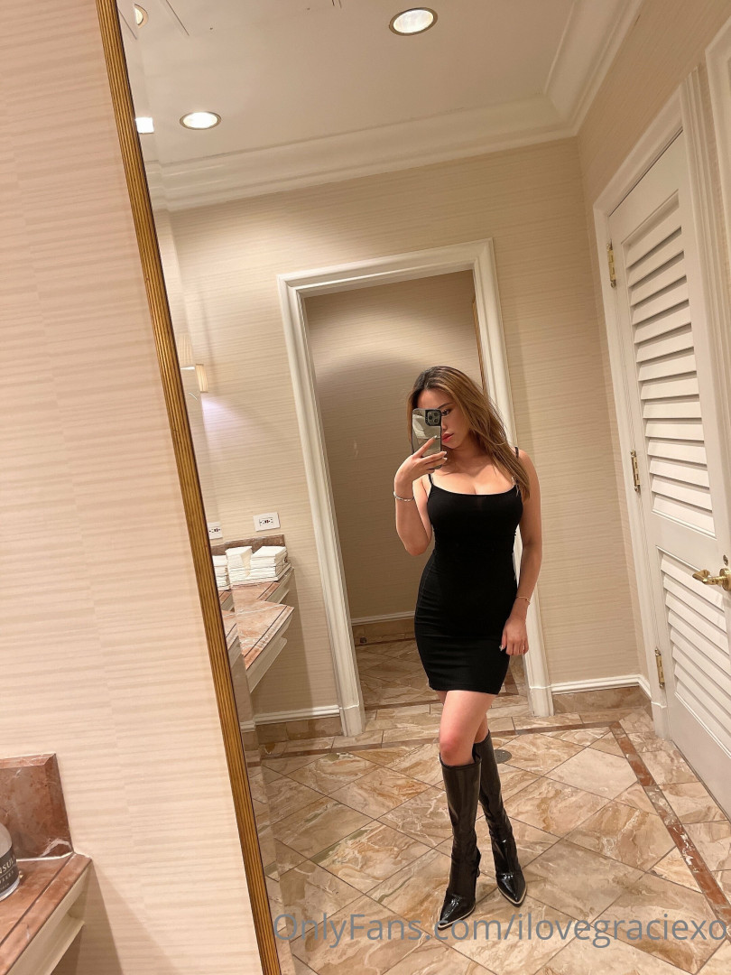 Photo by ilovegraciexo published on October 16,2023 21:34:27 - BestThots