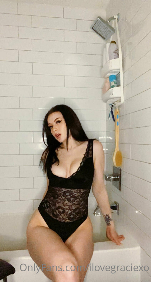 Photo by ilovegraciexo published on October 16,2023 21:40:25 - BestThots