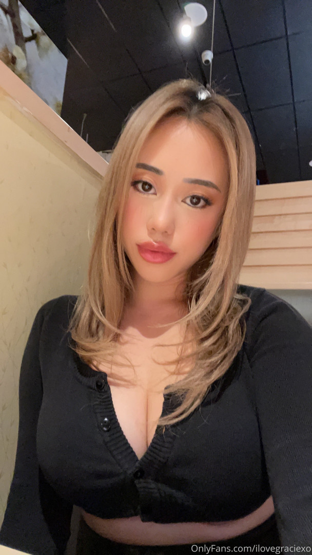 Photo by ilovegraciexo published on October 16,2023 22:09:57 - BestThots