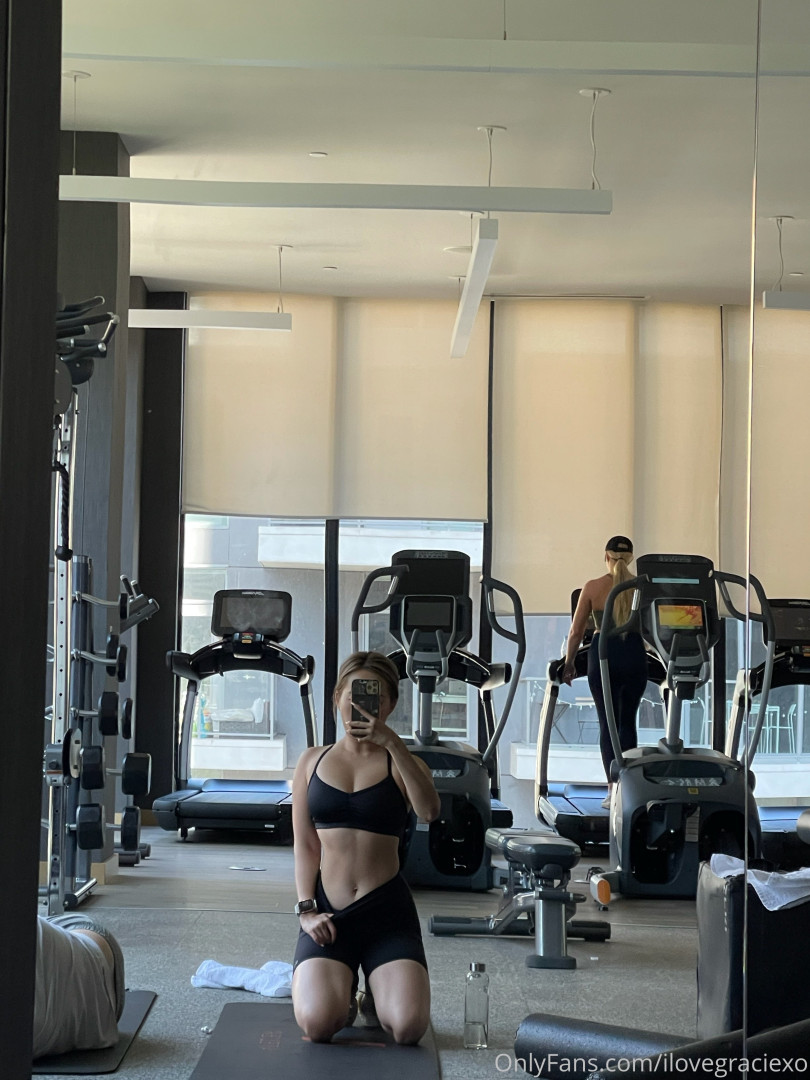 Photo by ilovegraciexo published on October 16,2023 22:11:19 - BestThots