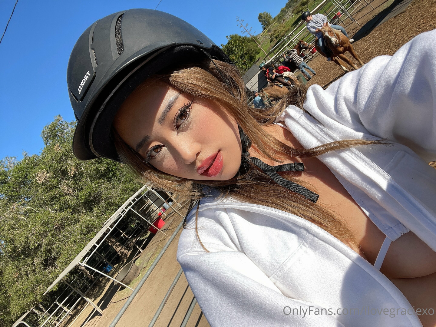 Photo by ilovegraciexo published on October 16,2023 22:12:20 - BestThots