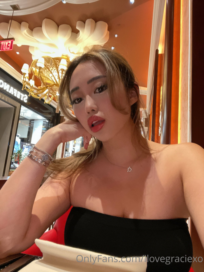 Photo by ilovegraciexo published on October 16,2023 22:13:31 - BestThots