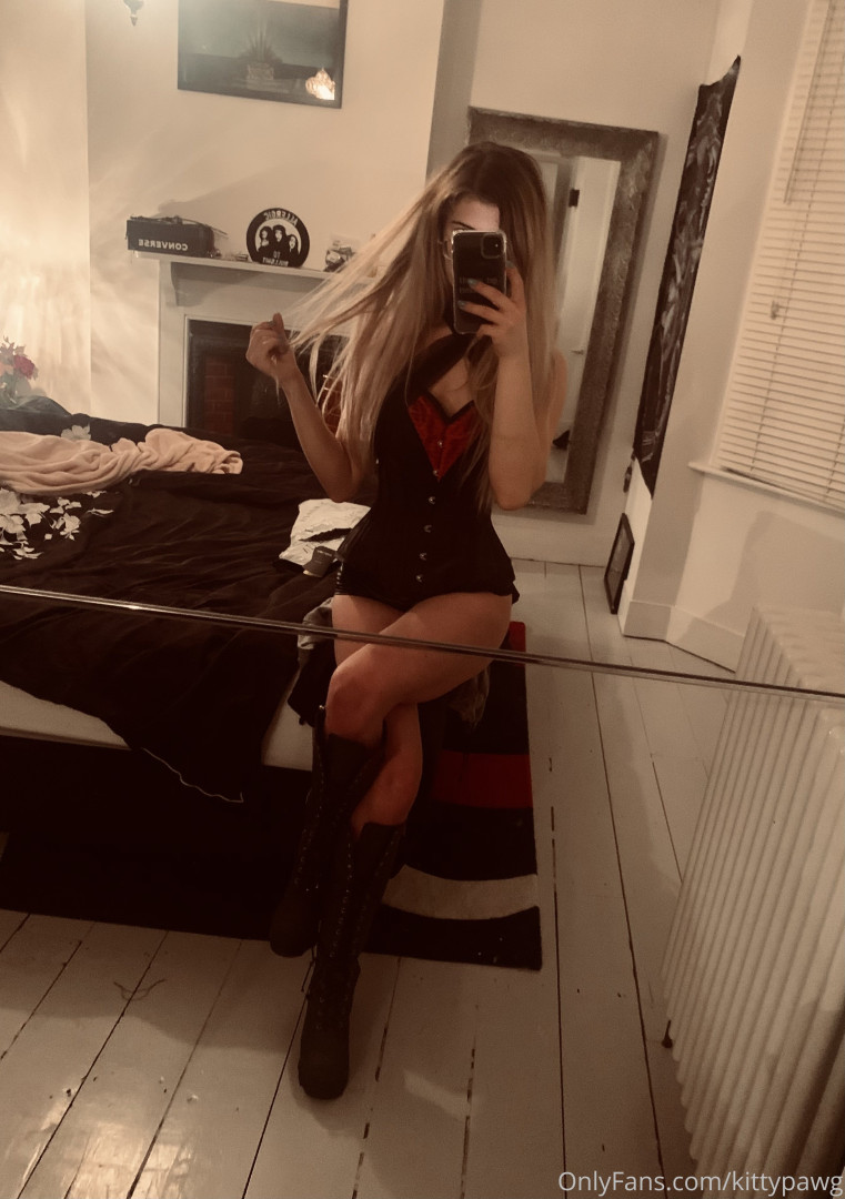 Photo by kittypawg published on June 16,2023 20:00:30 - BestThots