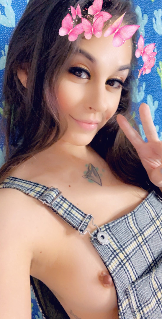 Photo by kaciecastlex published on October 14,2023 02:32:42 - BestThots
