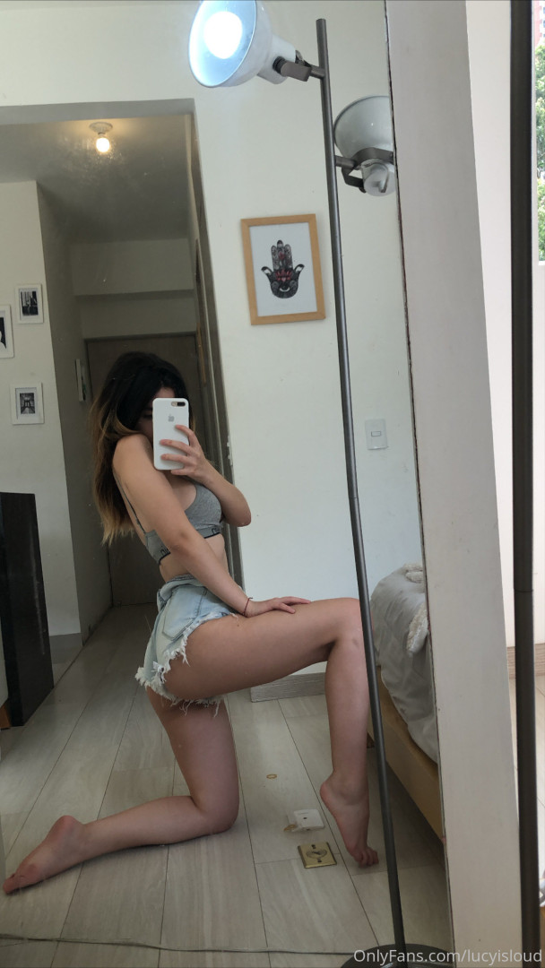Photo by lucyisloud published on October 16,2023 05:13:03 - BestThots
