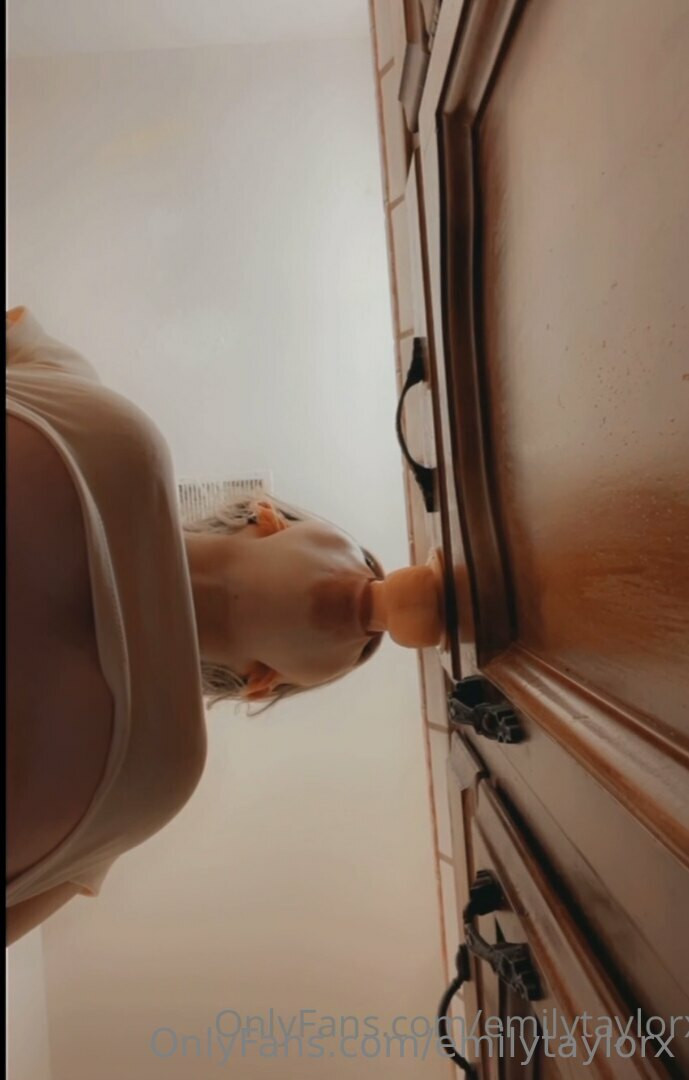 Photo by emilytaylorx published on August 1,2023 17:20:50 - BestThots