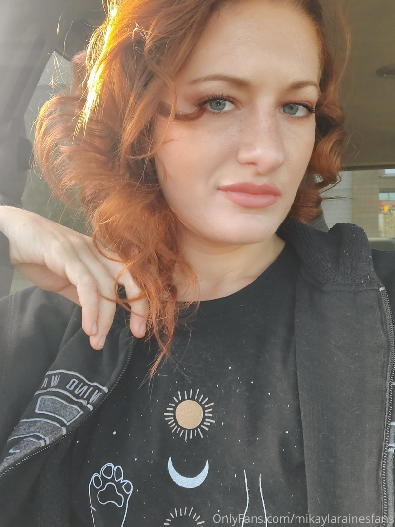 Photo by mikaylarainesfans published on June 24,2023 11:30:19 - BestThots