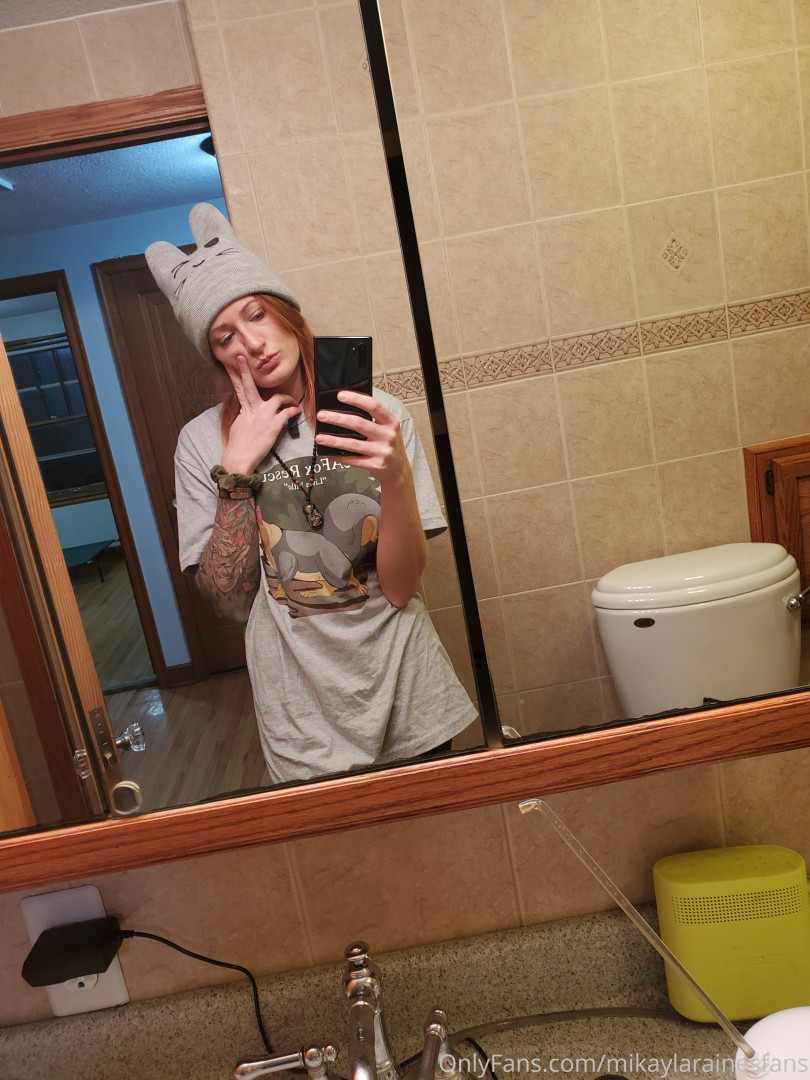 Photo by mikaylarainesfans published on June 24,2023 11:30:53 - BestThots