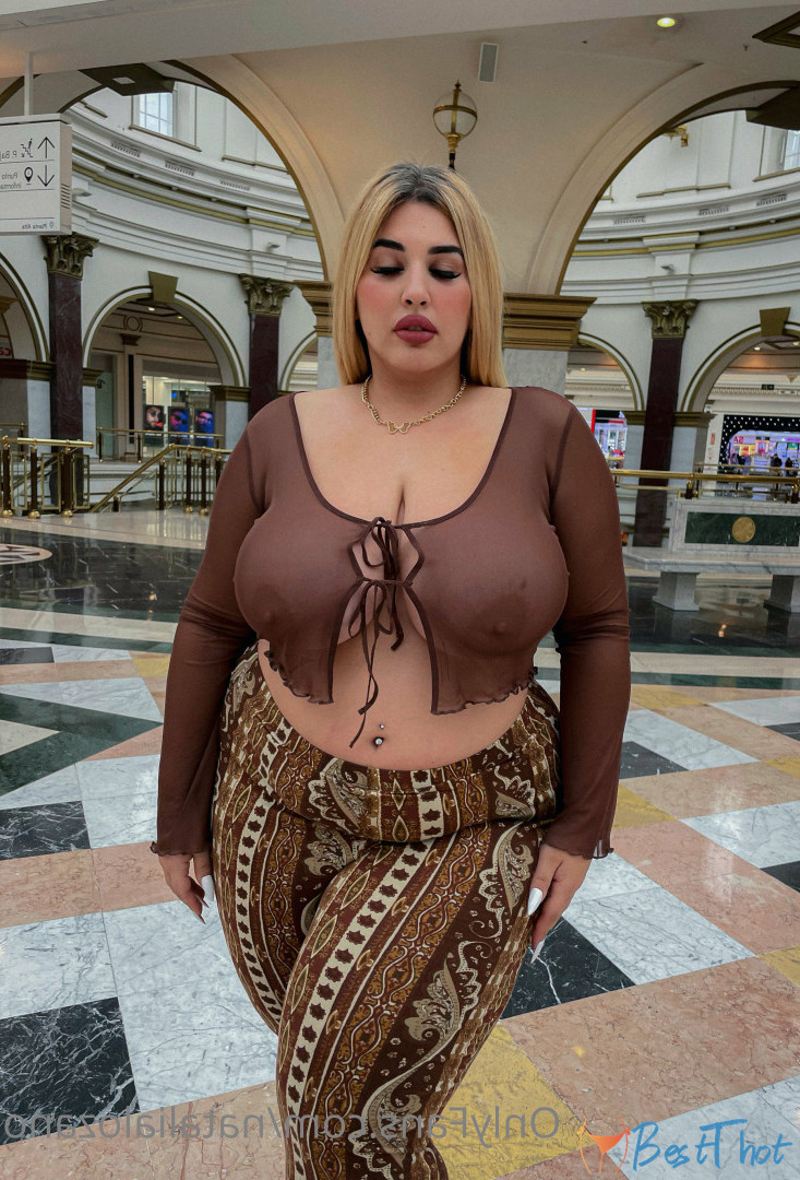 natalialozano #9435282