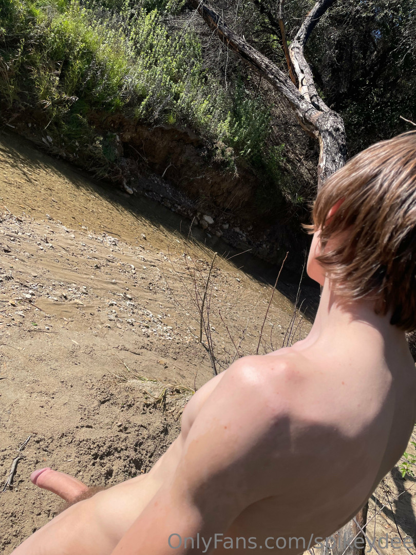 Photo by spikeydee published on May 17,2023 17:02:55 - BestThots