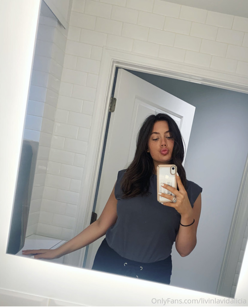 Photo by aliciashottakes published on May 31,2023 16:15:09 - BestThots