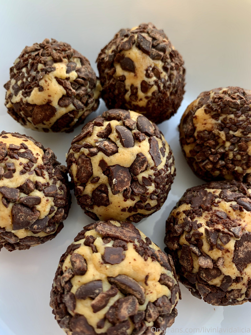 Photo by aliciashottakes published on May 31,2023 16:16:13 - BestThots