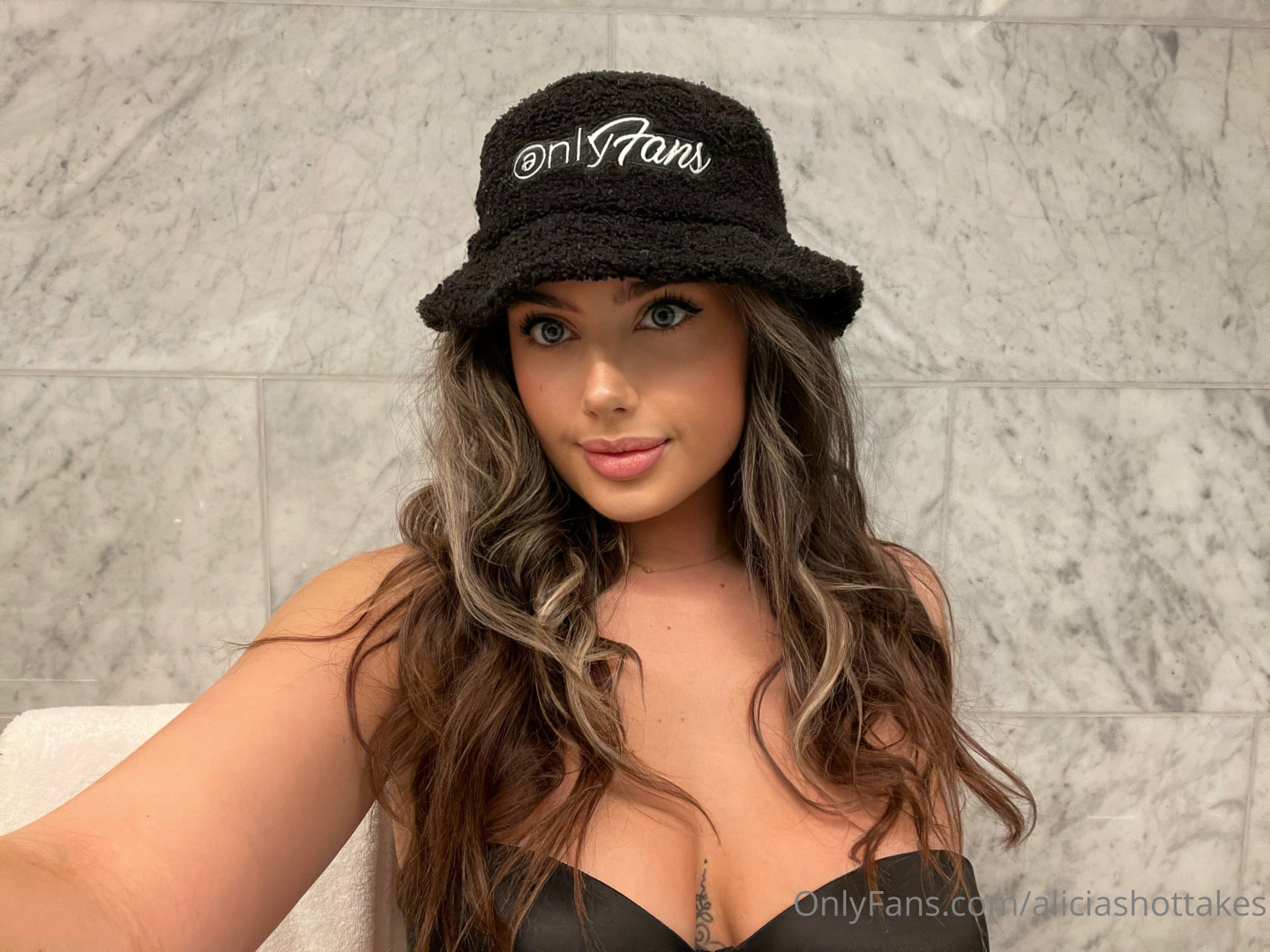 Photo by aliciashottakes published on May 31,2023 16:16:54 - BestThots