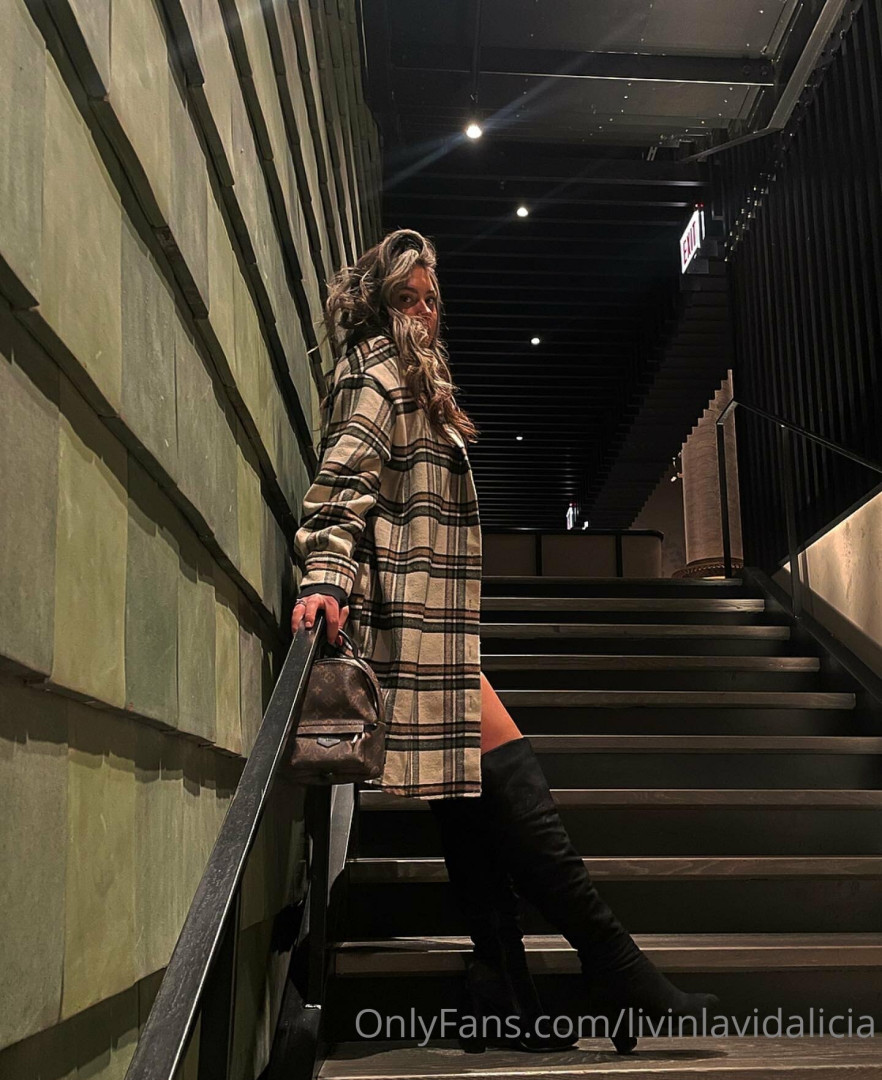 Photo by aliciashottakes published on May 31,2023 16:17:06 - BestThots