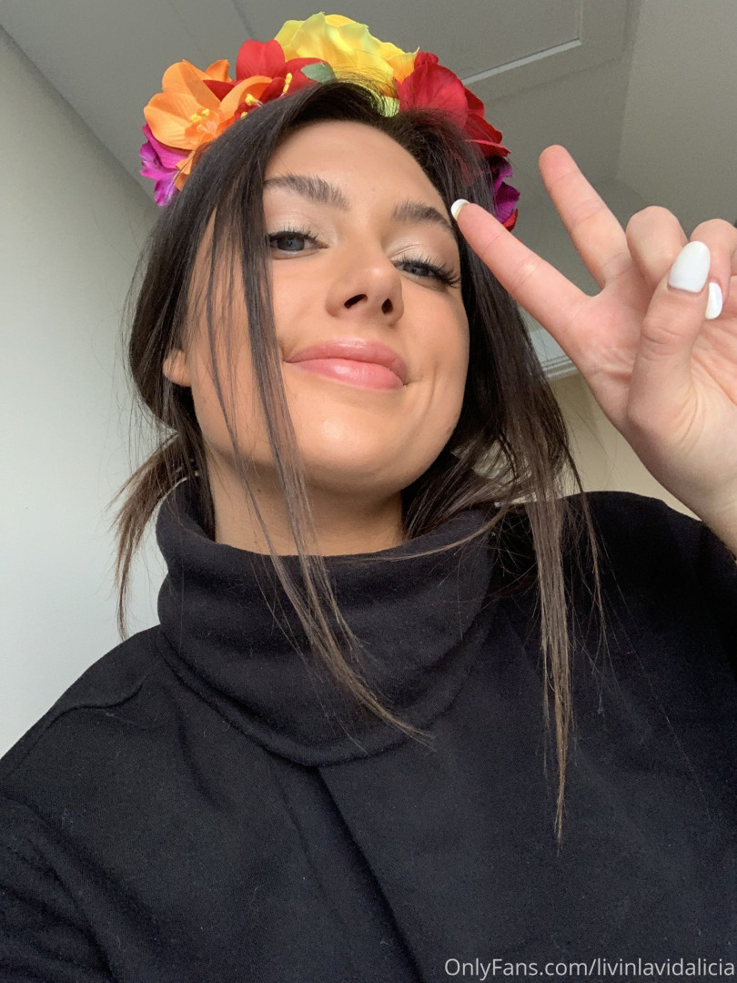 Photo by aliciashottakes published on May 31,2023 16:17:22 - BestThots