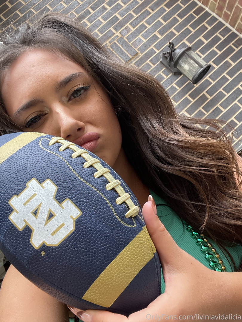 Photo by aliciashottakes published on May 31,2023 16:17:39 - BestThots