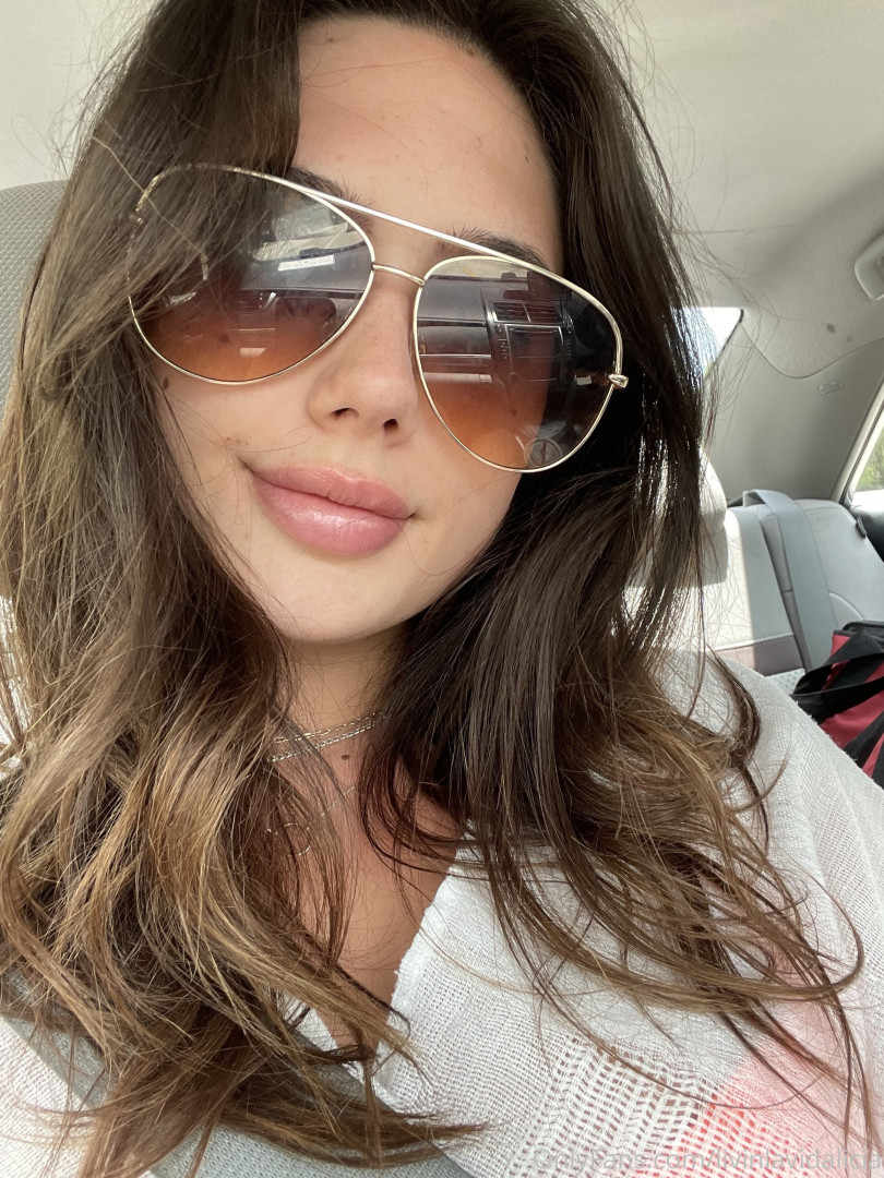 Photo by aliciashottakes published on May 31,2023 16:17:53 - BestThots