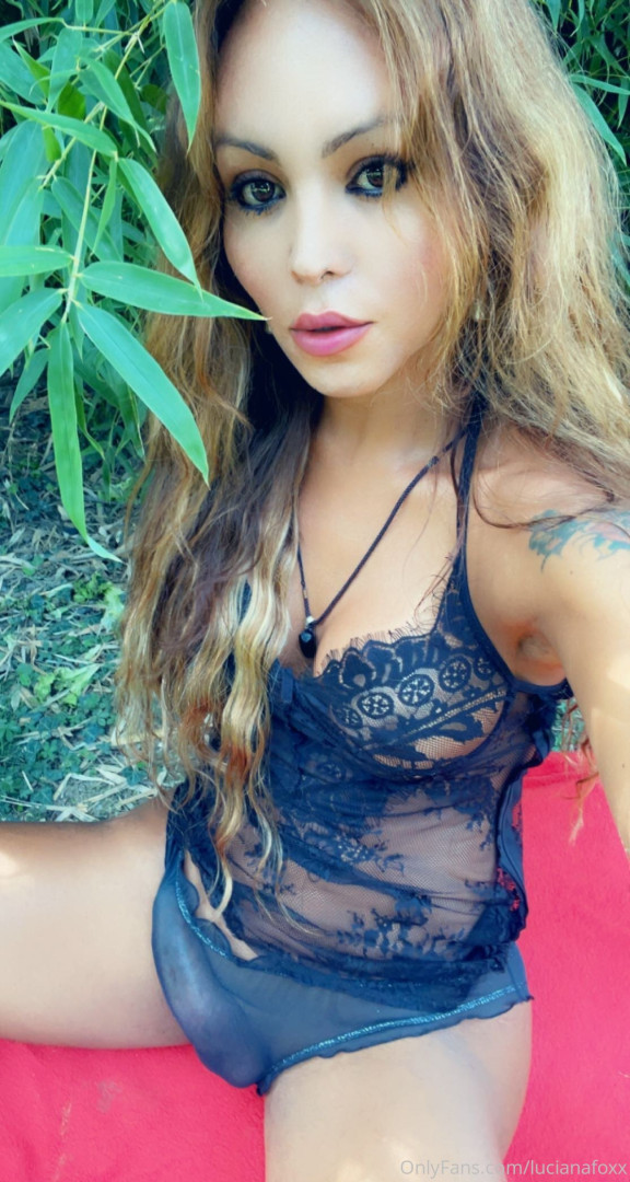 Photo by lucianafoxx published on October 15,2023 01:45:11 - BestThots